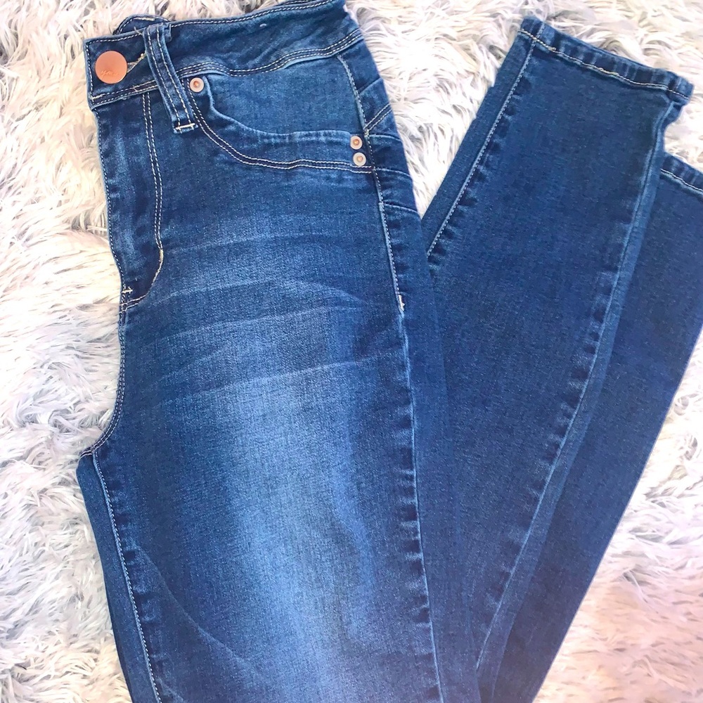 YMI / Skinny Jeans / Size 5